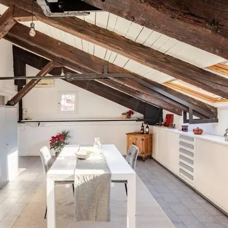 Loft Retro A 5 Minuti Da Termini Апартаменты *
